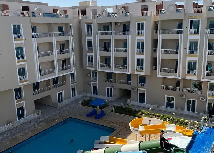 Two-bedroom For Rent In Hub Compound Hurghada